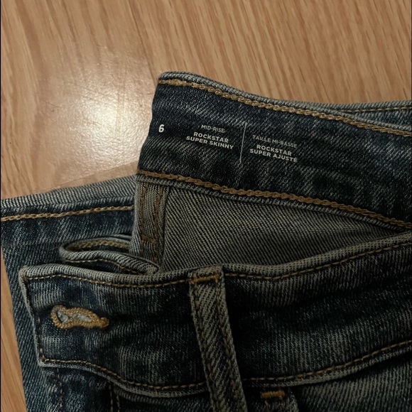 Old Navy Jeans - Picture 2 of 2